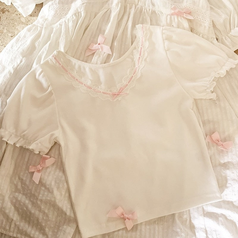 Simple Dollette White T-Shirt Sweet Girl Ribbon