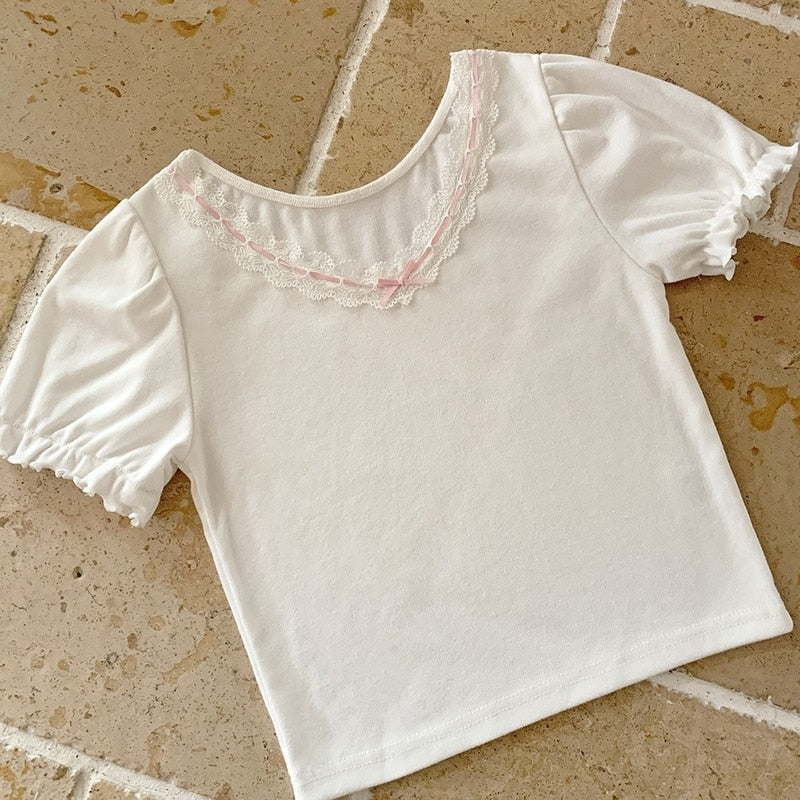 Simple Dollette White T-Shirt Sweet Girl Ribbon