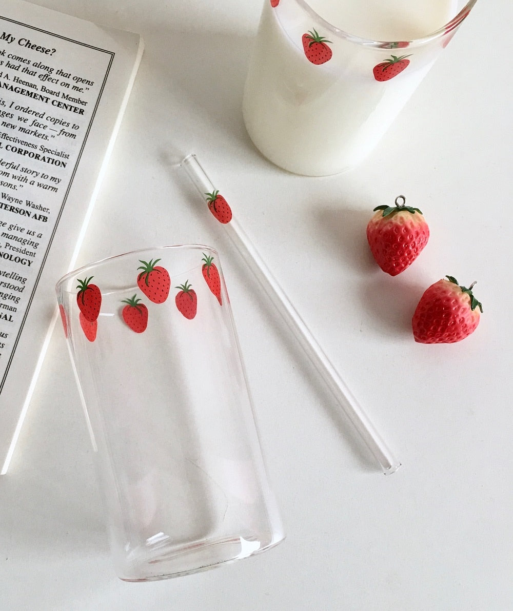 ๐ Nana Strawberry Glass with Straw