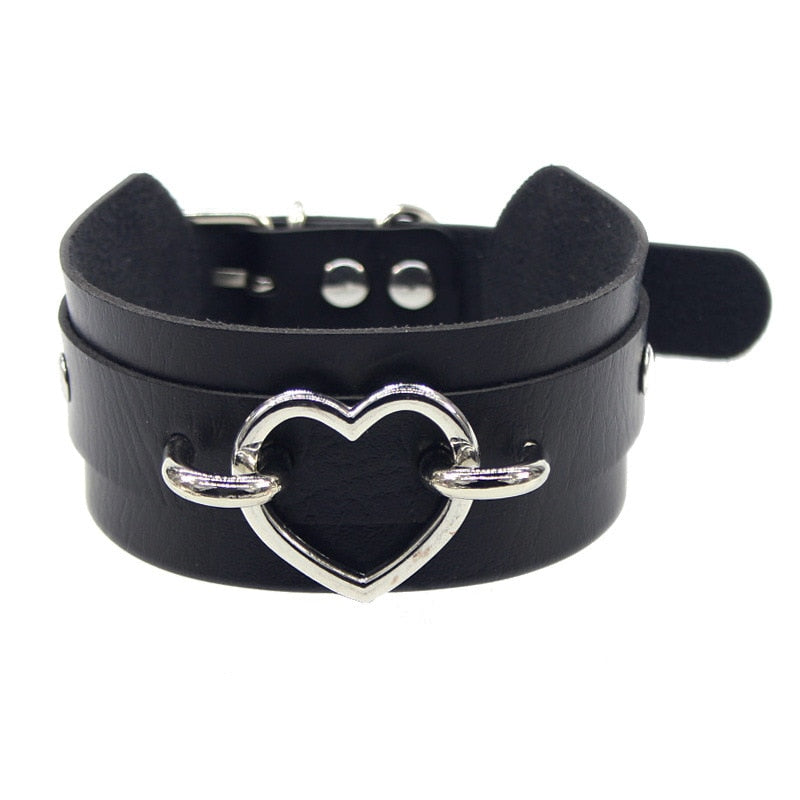 Wide Heart Choker Collar