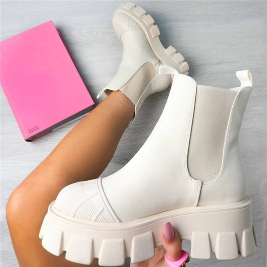 Chunky Chelsea Boots Beige