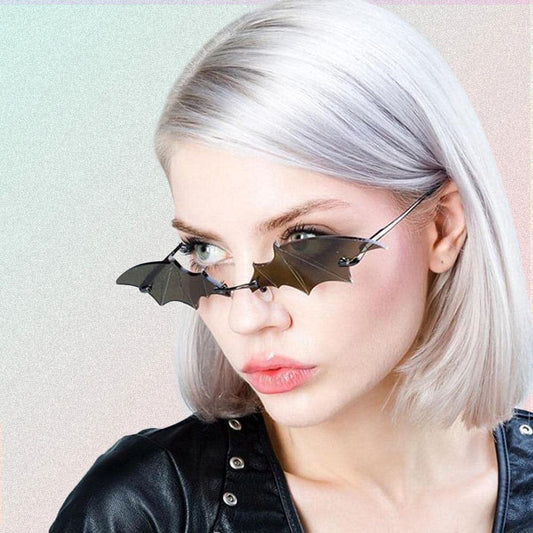 Gothic Bat Wings Sunglasses - Black