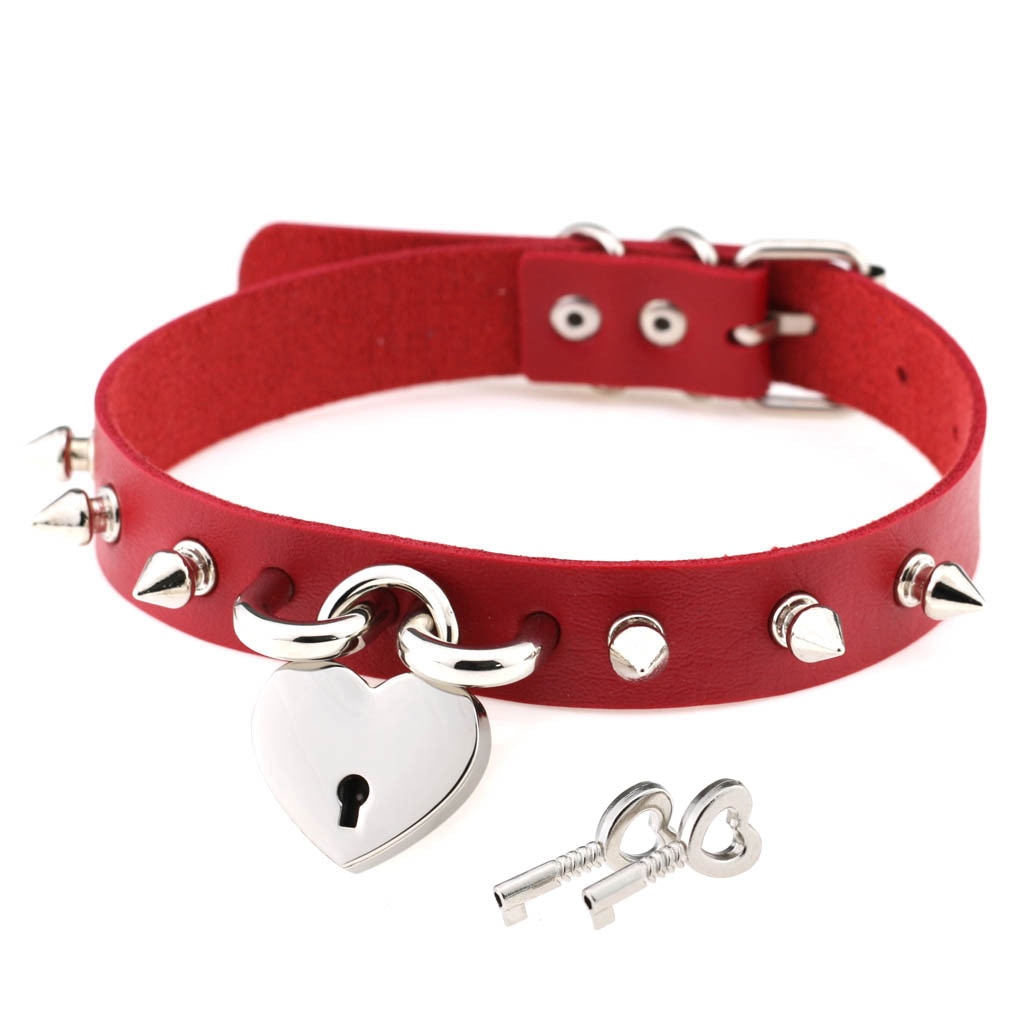 Choker Spikes with Heart Padlock - Red