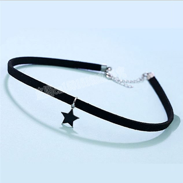 Minimalist Star Choker Necklace