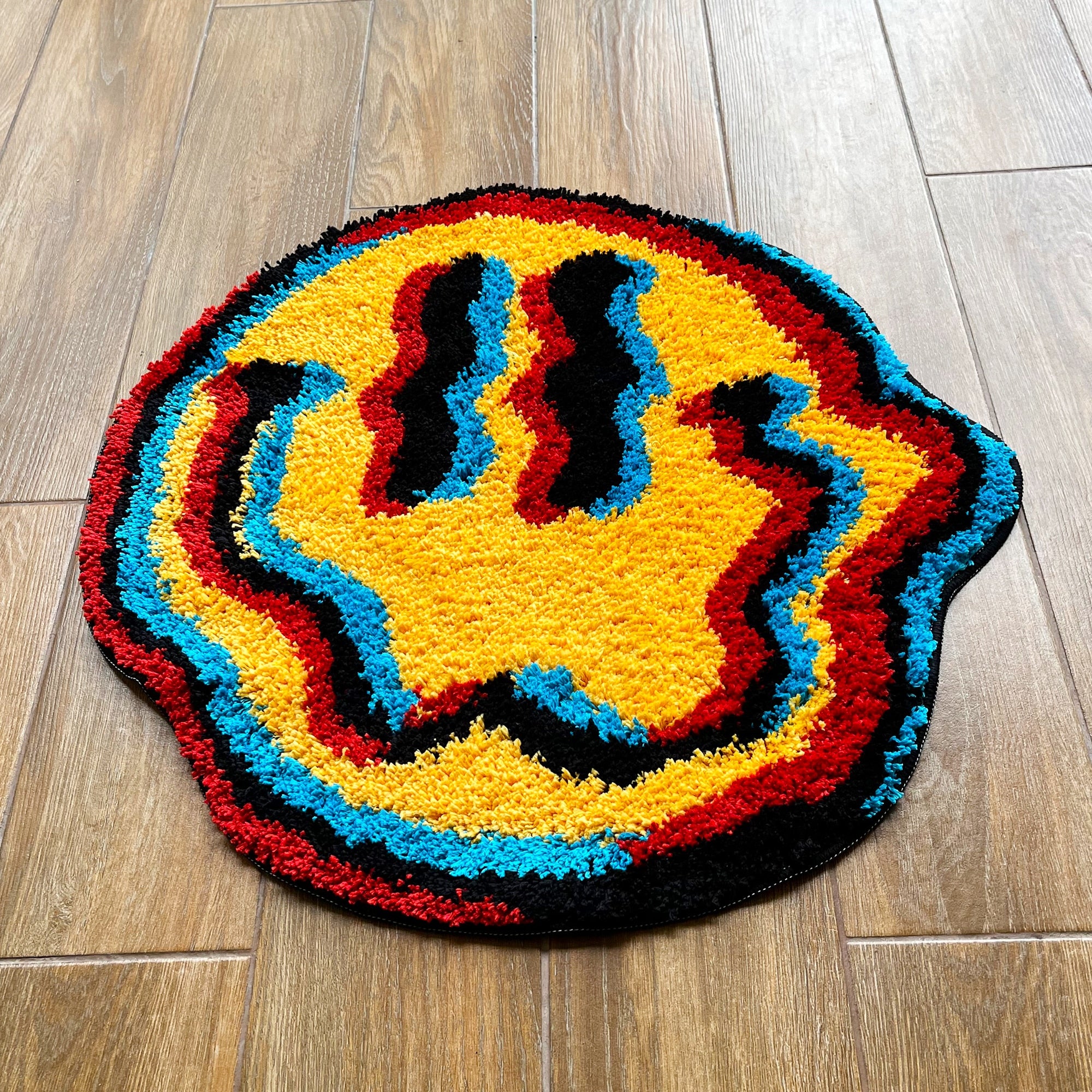 Trippy Smiley Face Rug – Aesthetics Boutique
