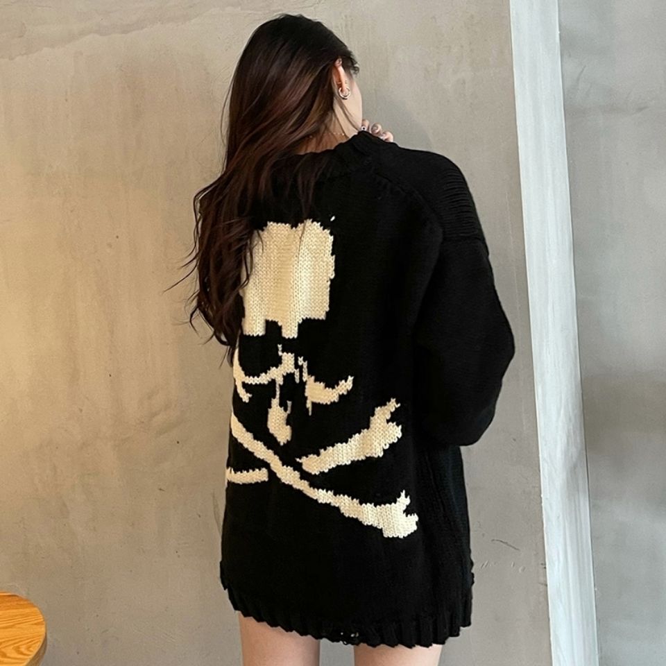 Gothic Skull Print Black Knitted Sweater